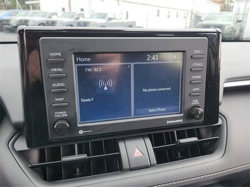 Used 2022 Toyota RAV4 XLE image 19