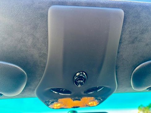 Used 2001 Porsche 911 Carrera 4 image 18