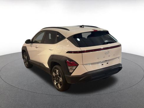 Used 2025 Hyundai Kona SEL image 11