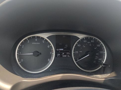 Used 2021 Nissan Kicks S FWD image 23