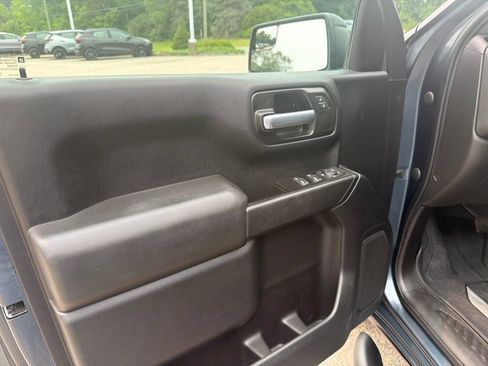 Certified 2020 Chevrolet Silverado 1500 Custom w/ Custom Value Package AWD/4WD image 30