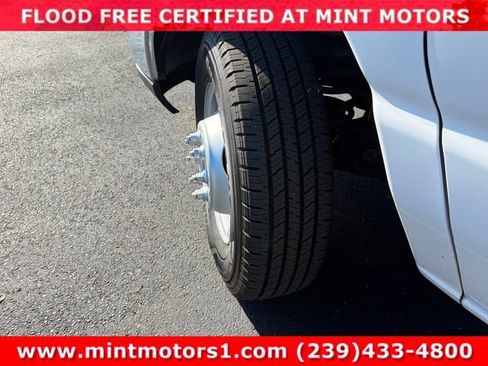 Used 2019 Ford E-350 and Econoline 350 Super Duty RWD image 32