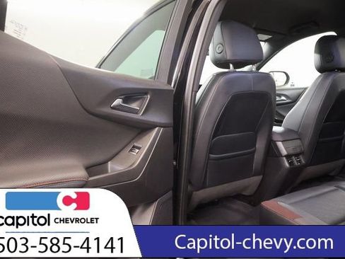 Used 2025 Chevrolet Equinox RS AWD/4WD image 25
