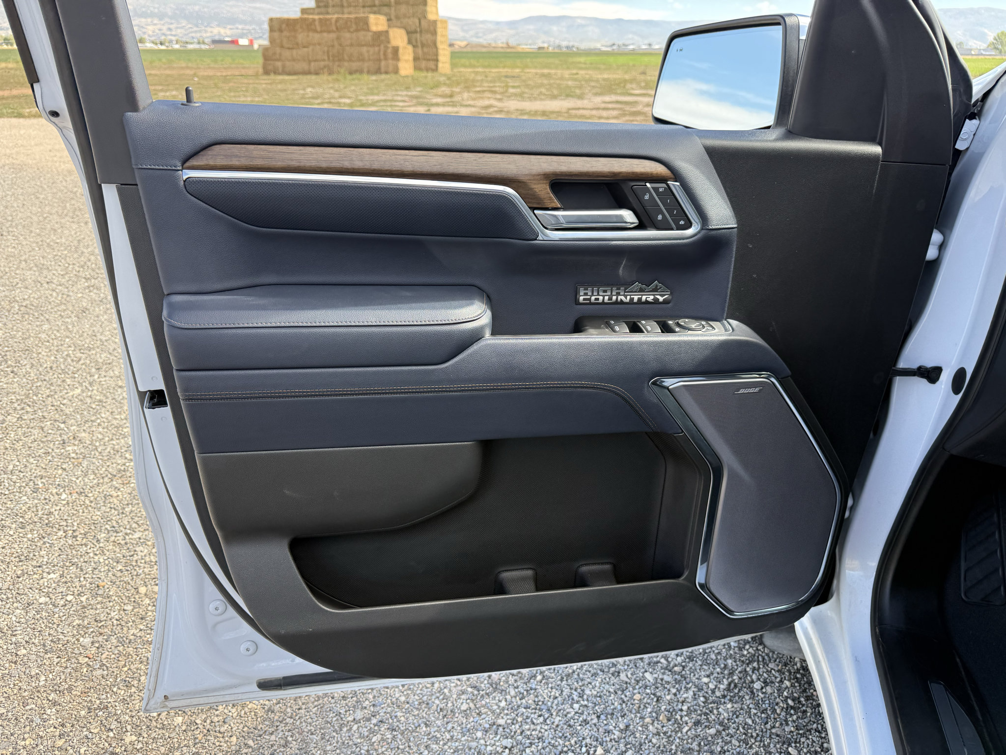 Used 2023 Chevrolet Silverado 1500 High Country AWD/4WD image 15