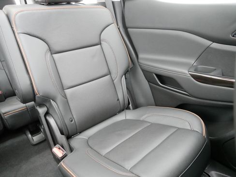 Certified 2023 GMC Acadia AT4 w/ Technology Package image 14