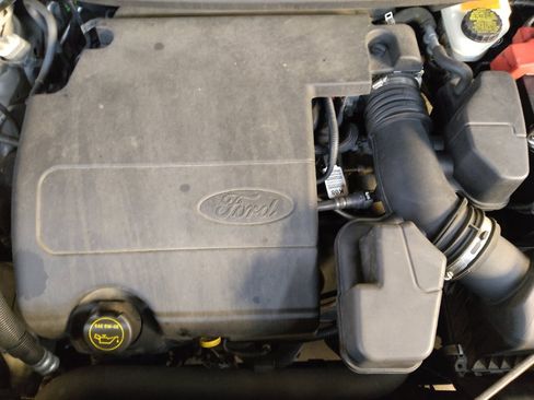 Used 2017 Ford Explorer XLT w/ Equipment Group 202A image 30