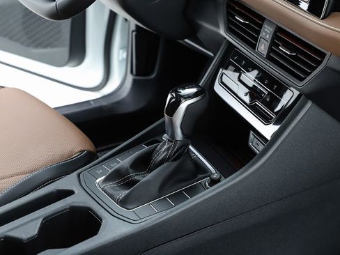 New 2026 Volkswagen Jetta SEL image 33