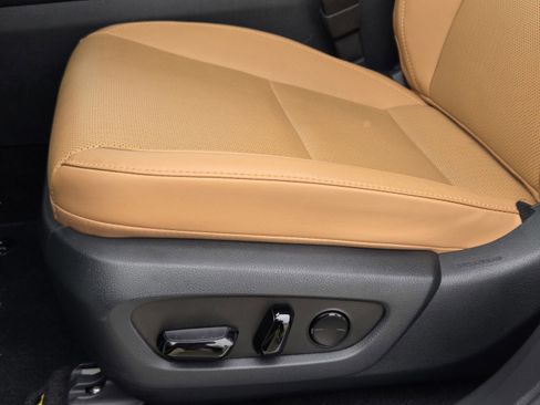 Used 2025 Lexus RX 350 Premium w/ Accessory Package (Z1) FWD image 21