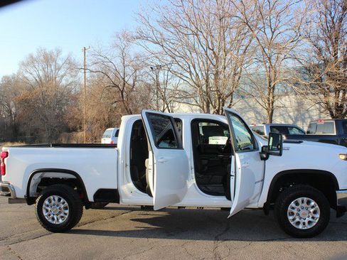 Used 2023 Chevrolet Silverado 2500 LT image 18