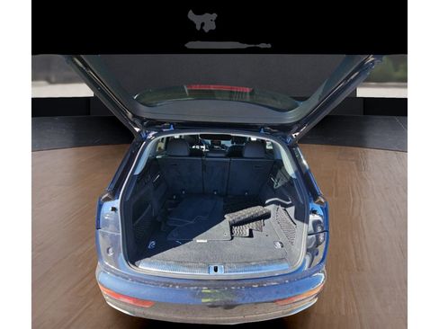 Used 2020 Audi Q5 e Premium Plus w/ Premium Plus Package image 4