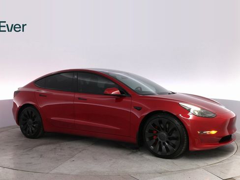 Used 2022 Tesla Model 3 Performance image 5