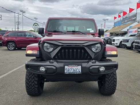 Used 2021 Jeep Gladiator Sport AWD/4WD image 2