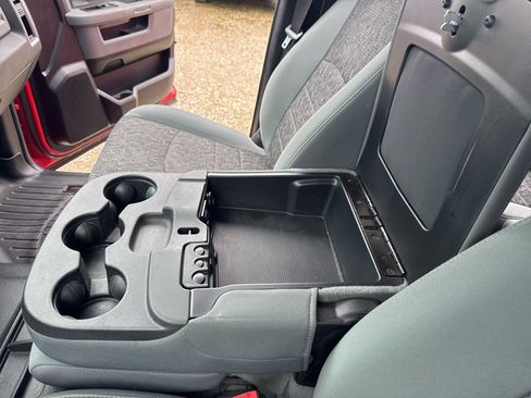 Used 2015 RAM 1500 Big Horn w/ Remote Start & Security Group image 18