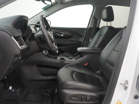 Used 2024 GMC Terrain SLT image 24