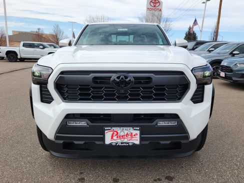 New 2026 Toyota Tacoma TRD Off-Road w/ TRD Off Road Premium Package AWD/4WD image 5