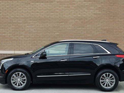 Used 2019 Cadillac XT5 Luxury FWD image 2