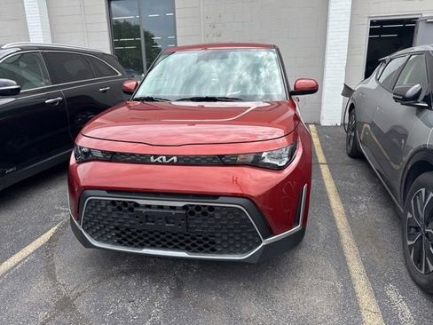 Certified 2024 Kia Soul LX w/ Option Group 015 FWD image 3