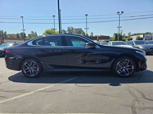 Used 2026 BMW 530i xDrive w/ Premium Package AWD/4WD image 6