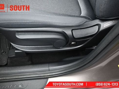 Used 2020 Hyundai Santa Fe SE w/ Cargo Package FWD image 21