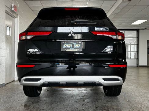 Used 2022 Mitsubishi Outlander SE FWD image 6