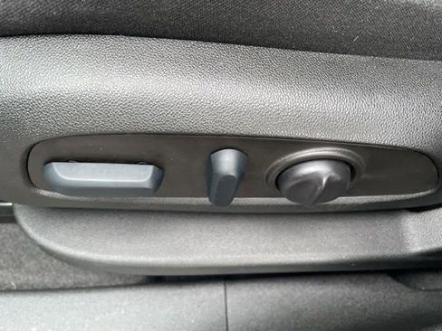 Used 2022 Chevrolet Equinox LT image 14