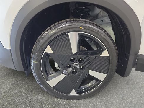 New 2026 Nissan Kicks SR w/ Cold Weather Package AWD/4WD image 32