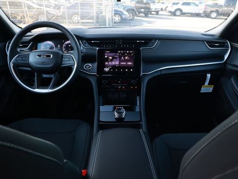 New 2026 Jeep Grand Cherokee L Laredo AWD/4WD image 22