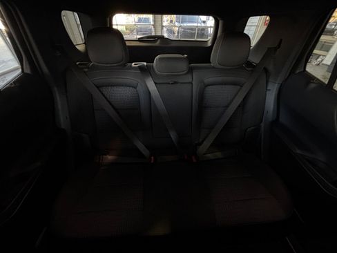 Used 2025 Chevrolet Equinox LT image 42