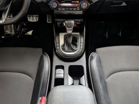 Used 2022 Kia Forte GT-Line w/ GT-Line Premium Package image 19