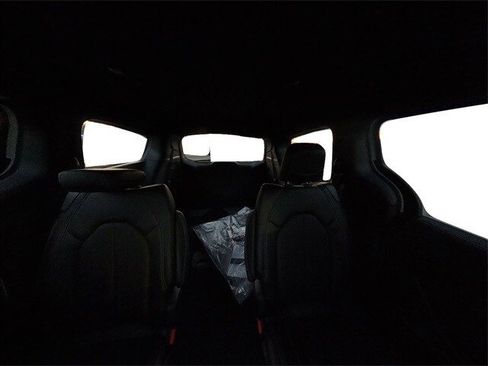 New 2026 Chrysler Voyager LX image 33