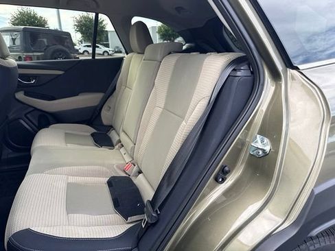 Used 2024 Subaru Outback Premium AWD/4WD image 7
