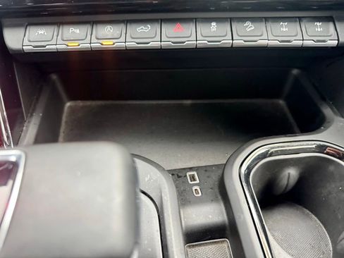 Used 2023 GMC Sierra 1500 AT4X image 22