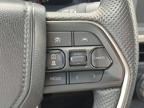 Used 2026 Toyota Tacoma TRD Off-Road AWD/4WD image 17