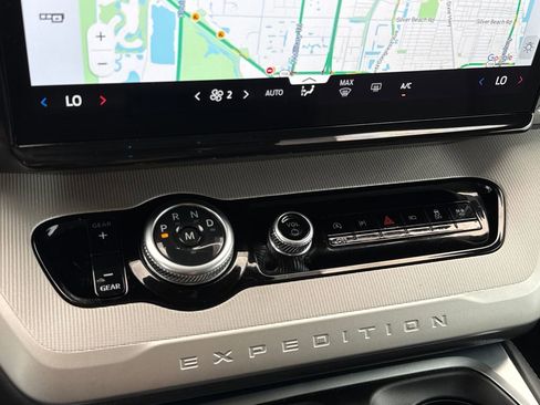 Used 2025 Ford Expedition Max Active image 22