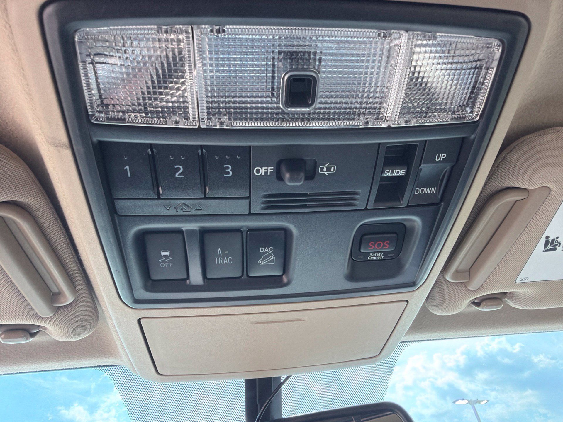 Used 2015 Toyota 4Runner Limited AWD/4WD image 22