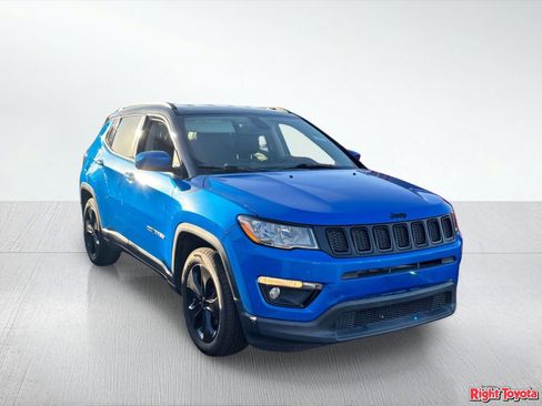 Used 2021 Jeep Compass Latitude FWD image 5