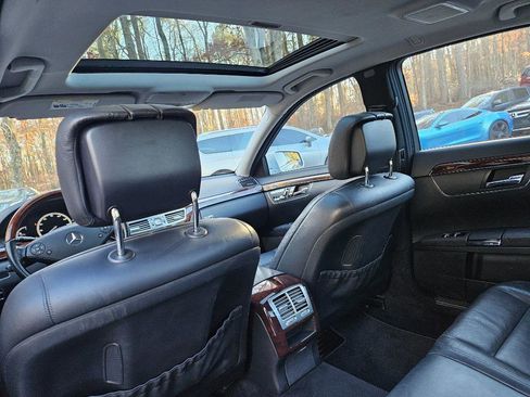Used 2010 Mercedes-Benz S 400 image 21