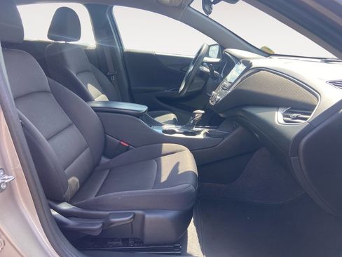 Used 2023 Chevrolet Malibu LT image 15