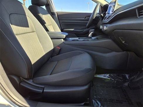 Used 2025 Nissan Altima 2.5 S image 15