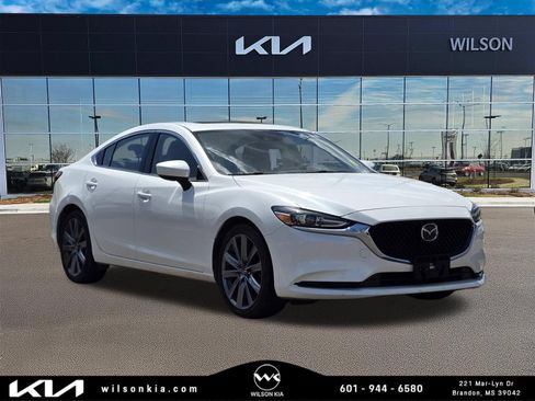 Used 2020 MAZDA MAZDA6 Touring FWD image 1