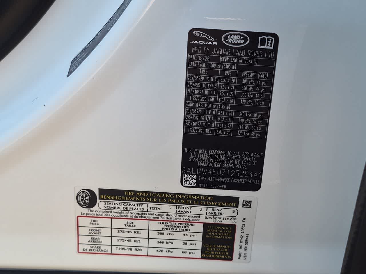 New 2026 Land Rover Discovery Limited Edition AWD/4WD image 38