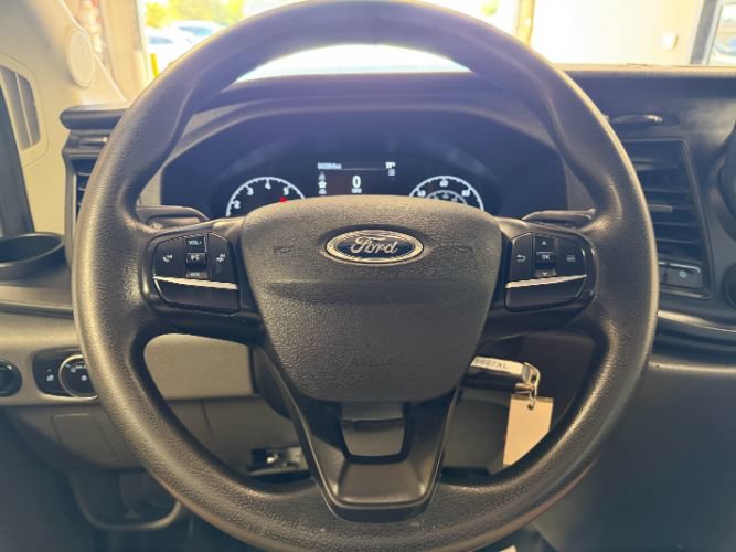 Used 2022 Ford Transit 350 DRW RWD image 21