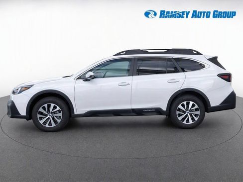 Used 2022 Subaru Outback Premium AWD/4WD image 6