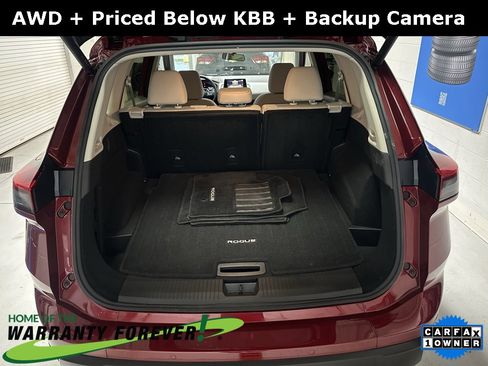 Used 2024 Nissan Rogue SV image 20