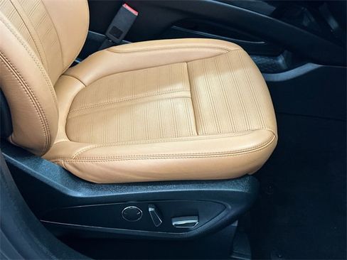 Used 2022 Lincoln Nautilus Black Label w/ Class II Trailer Tow Package image 12