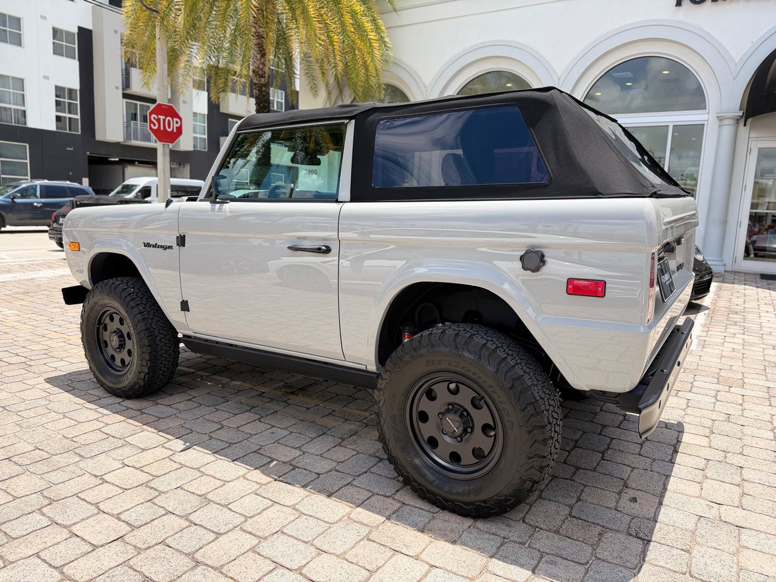 Used 2025 Ford Bronco Badlands AWD/4WD image 18