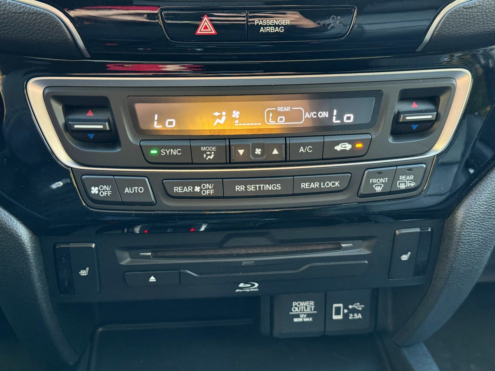 Used 2020 Honda Pilot Touring image 30
