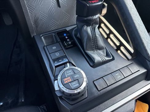 Used 2024 Toyota Tacoma TRD Off-Road AWD/4WD image 22