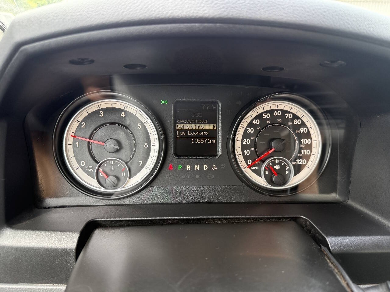 Used 2014 RAM 2500 Tradesman w/ Chrome Appearance Group AWD/4WD image 9