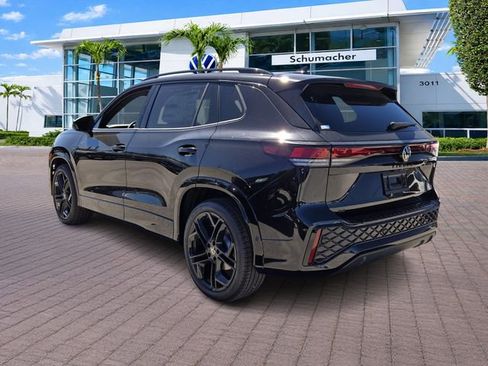New 2026 Volkswagen Tiguan SE R-Line FWD image 5